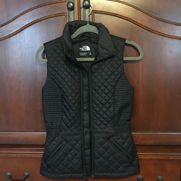 The North Face Jackets & Blazers - The North Face Quilted Vest XS Black